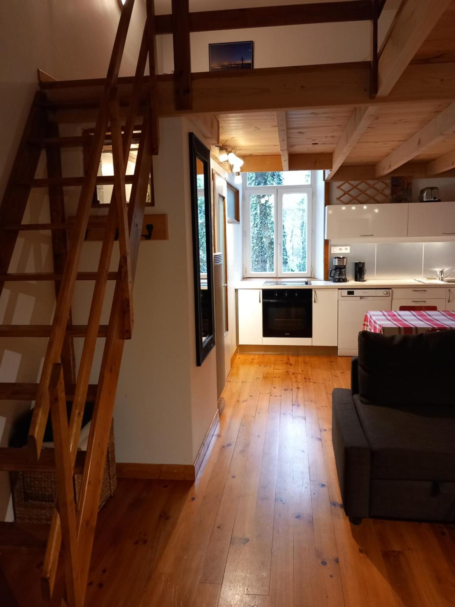 Charmant gîte avec parking gratuit sur place. Davézieux Extérieur photo
