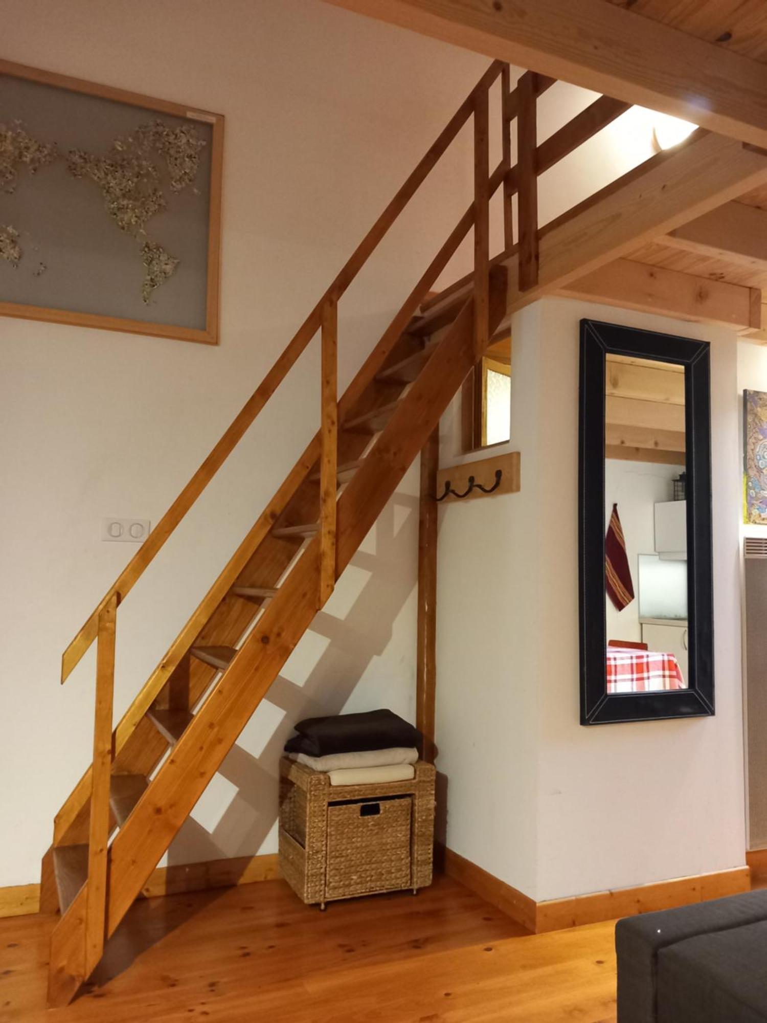 Charmant gîte avec parking gratuit sur place. Davézieux Extérieur photo